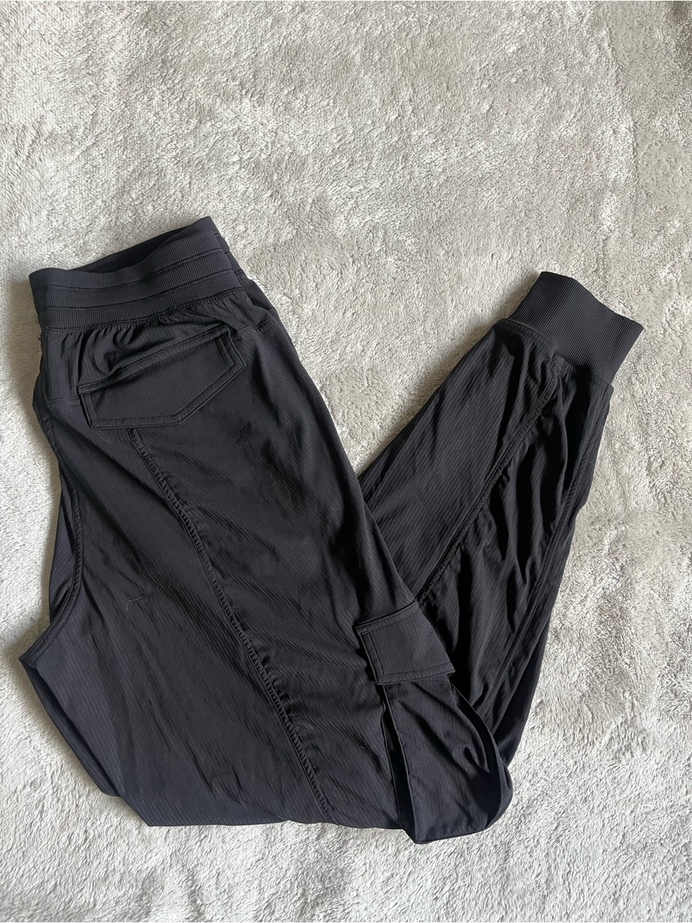 Lululemon Dance Studio Relaxed-Fit Mid-Rise Cargo Jogger size XS in Black Night